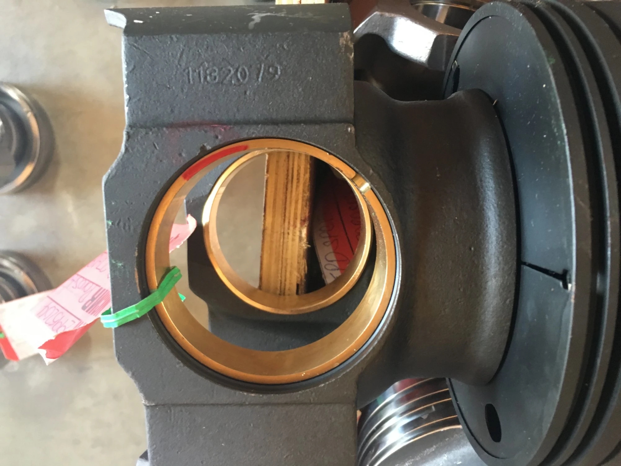 Yatırım-&Ccedil;elik D&ouml;k&uuml;m-Pistonlu-Commins-ISX-Dizel-Engine.Webp (1)